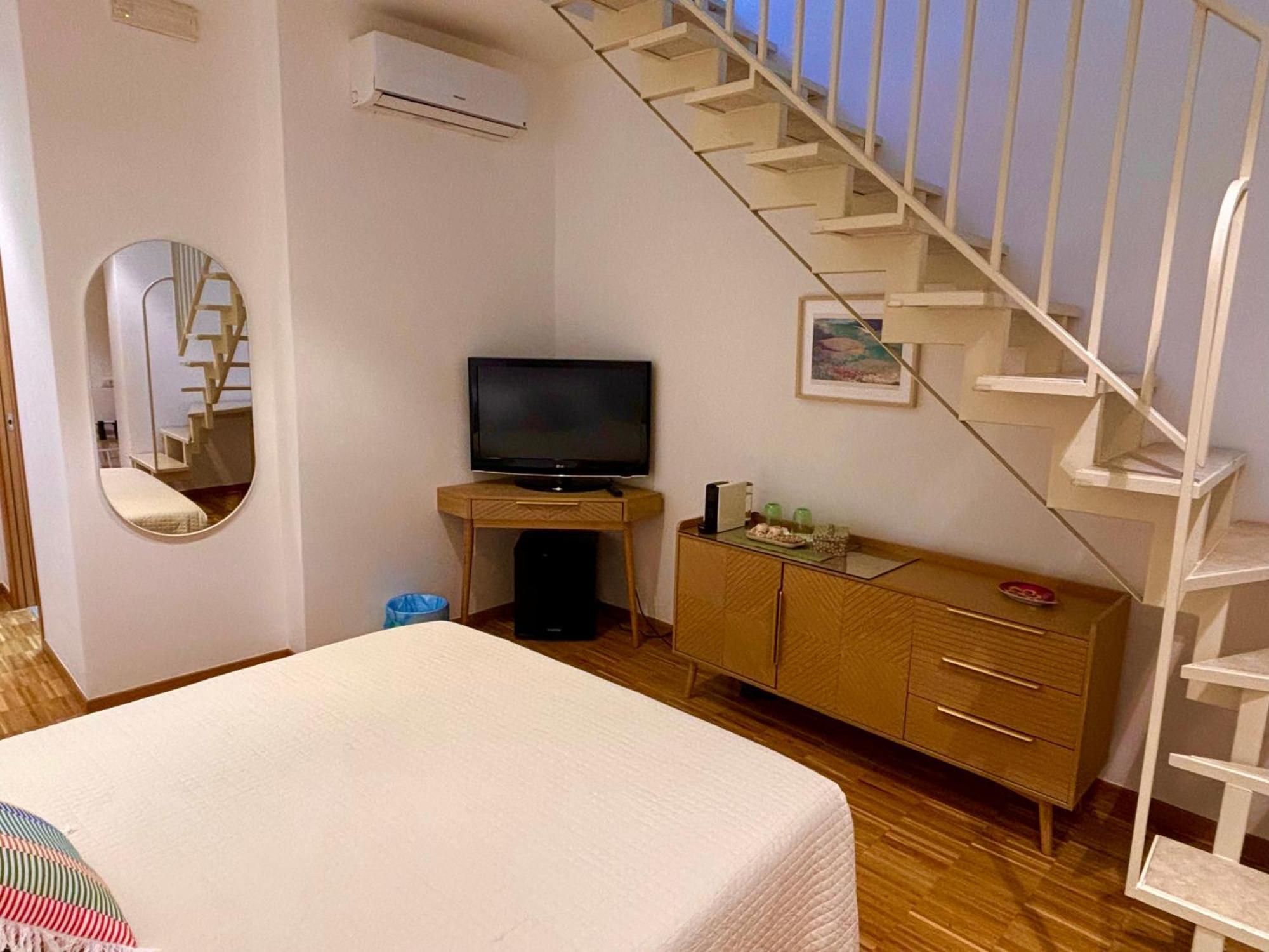 Dadu 14 Hotel Bari Buitenkant foto
